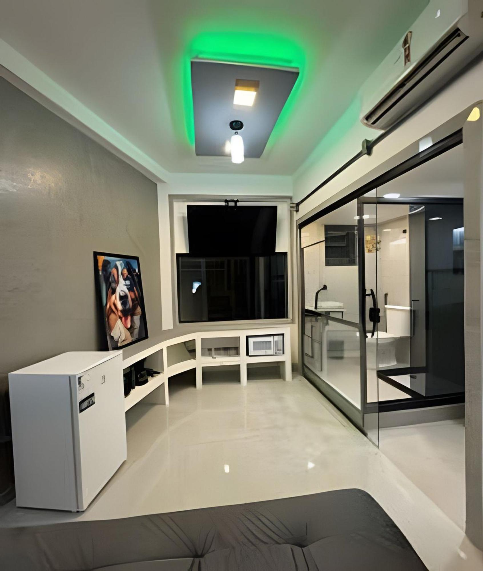 Luxuoso E Moderno, Em Frente Ao Metro E 3km Praias Apartamento